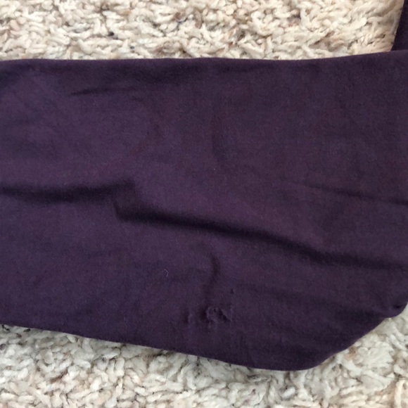 LulaRoe leggings Plum Worn once Same Day Shipping - Picture 2 of 2
